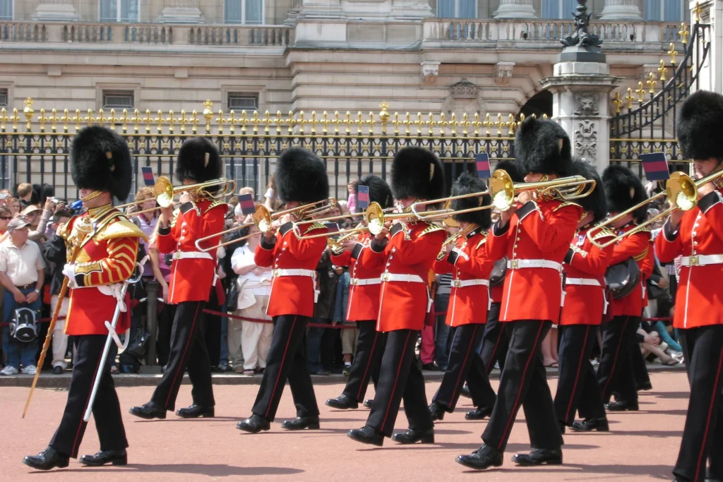 The ceremonial Changing of the Guard at Buckingham Palace is a major attraction for all visitors and an event definitely worth seeing.