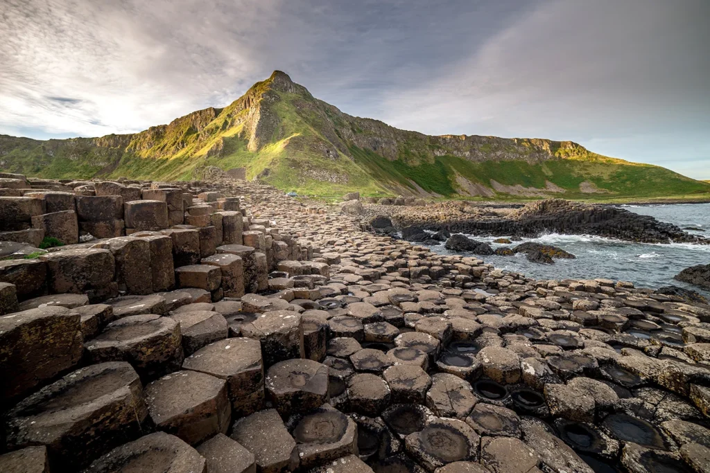 Not everyone accepts the geological origins of the Giant’s Causeway. There are also those who prefer to believe in somewhat more magical stories.