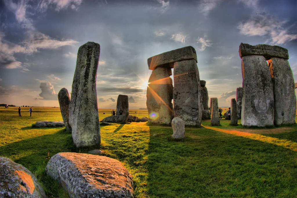 This mysterious monument is made of two types of stone: sarsens and bluestones.